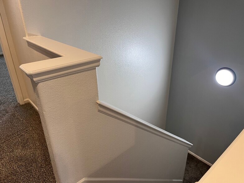 Building Photo - 1888 Reilly Grv