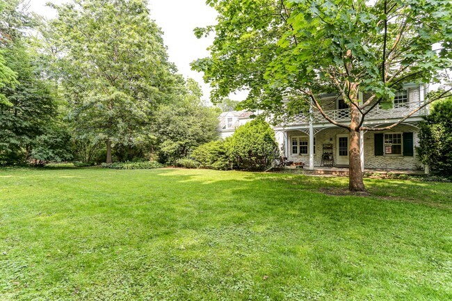Building Photo - 4 bedroom, 2.5 bathroom home in Camp Hill
