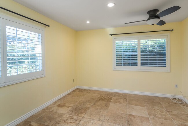 Building Photo - 6641 Murietta Ave