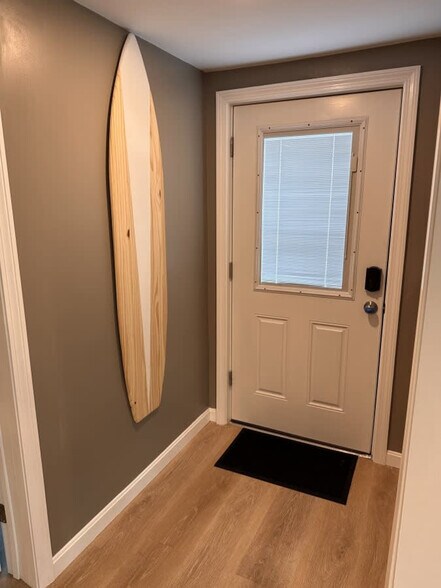 Building Photo - 301 Portsmouth Ave