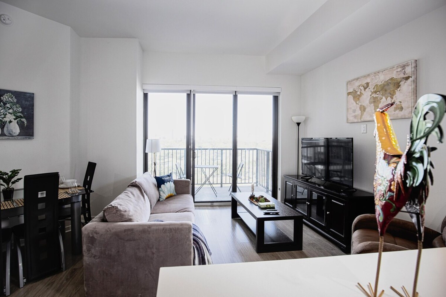 Building Photo - 6803 Staffordshire Crescent