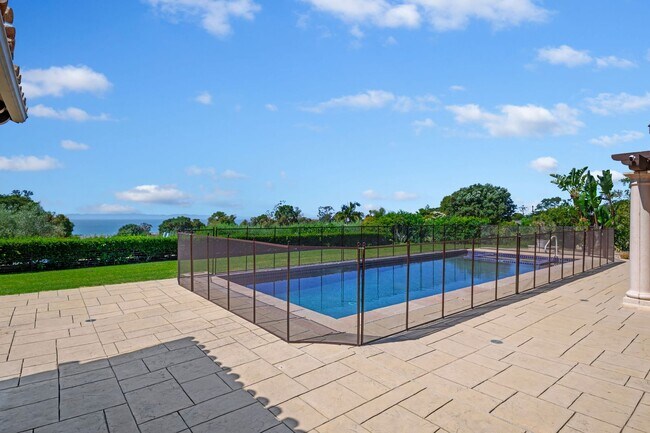 Building Photo - Montecito Property with a View and a Pool ...