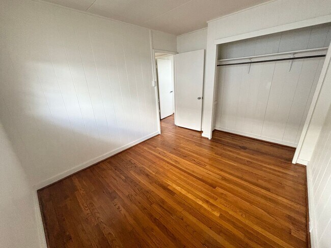 Building Photo - 849 3rd St. 2 Bed 1 Bath $1,700 - Rent Ready!