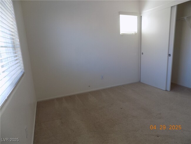Building Photo - 6375 Salmon Mountain Ave