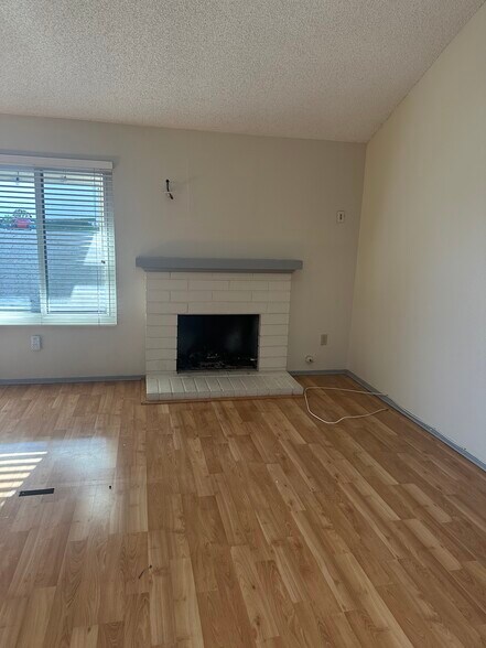 Building Photo - 2604 Pennington Ln