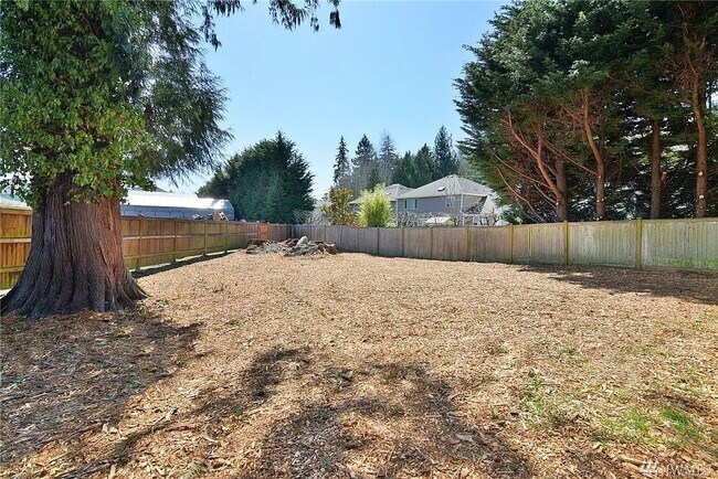 Building Photo - 19226 Filbert Rd