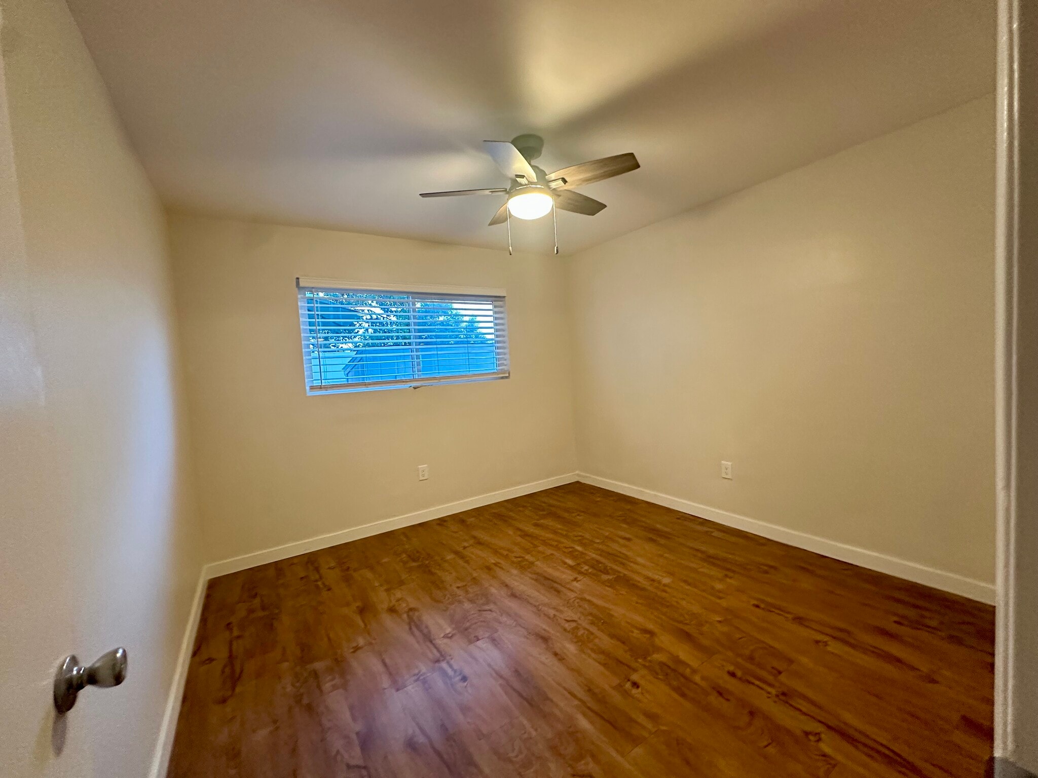 Bedroom #2 - 1538 Loma Dr