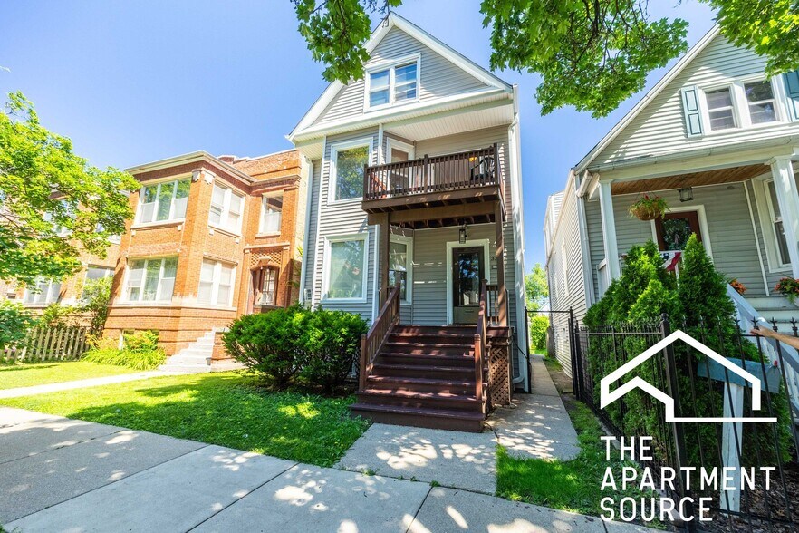 Building Photo - 3310 W Berteau Ave