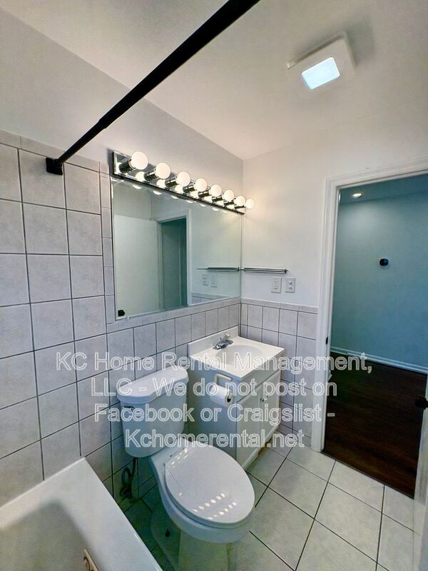 Building Photo - 9001 Jarboe St