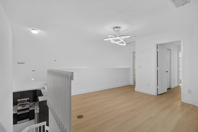 Building Photo - 7087 NW 78th Pl