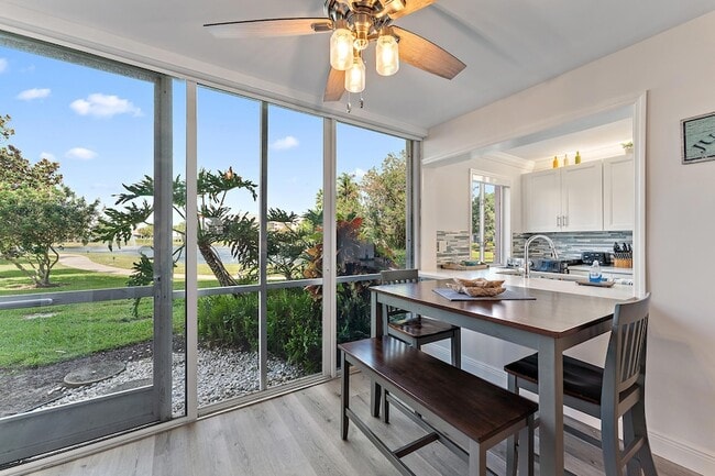 Building Photo - 353 S US Hwy 1