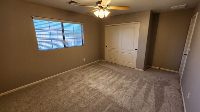 Building Photo - 4 Bedroom Home in the Kerby Estates Commun...