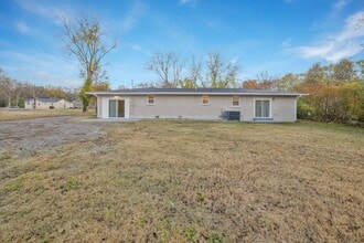 Building Photo - 234 McCoin Dr