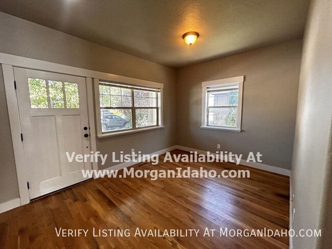 Building Photo - 10249 W Kingsbriar Dr