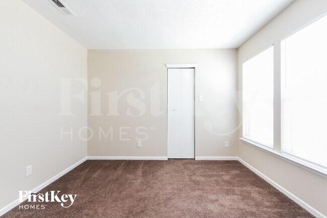 Building Photo - 11511 Presidio Dr