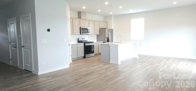 Building Photo - 1223 Hallman Br Ln