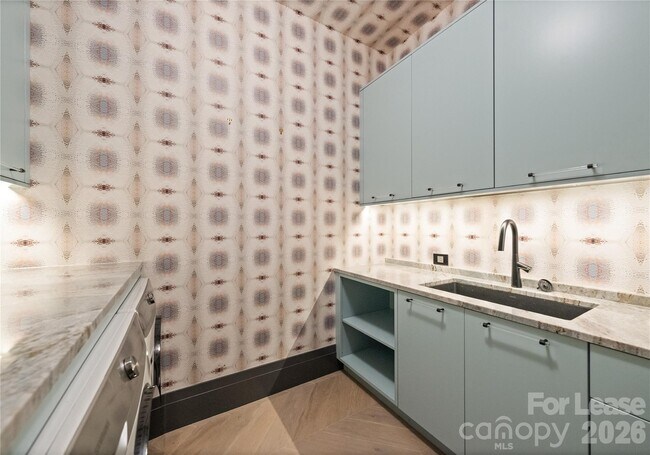 Building Photo - 229 N Church St