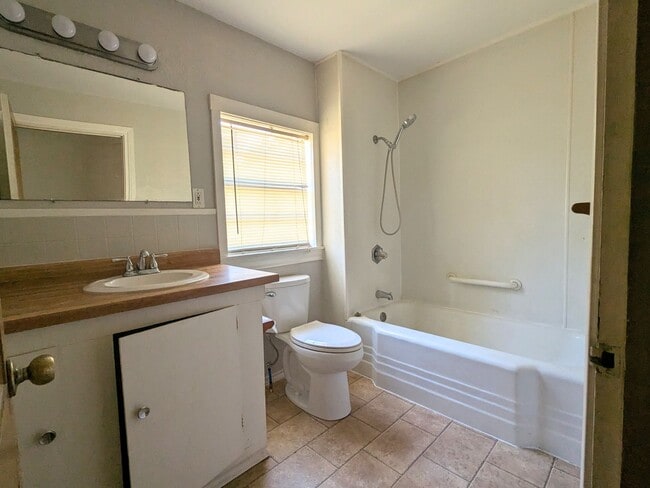 Building Photo - Coming Soon! 3 Bedroom
