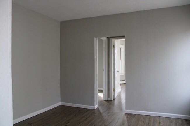 Building Photo - 42 Summer St