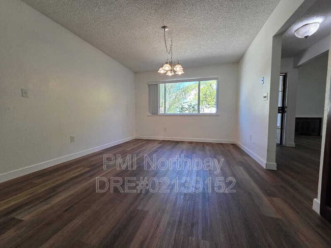 Building Photo - 1152 Hartford Pl