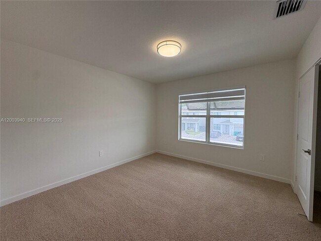 Building Photo - 12948 SW 265th Terrace