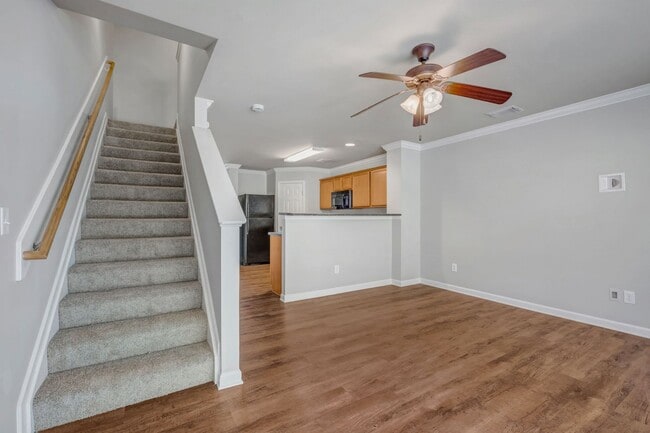 Building Photo - Beautiful Townhome in Antioch
