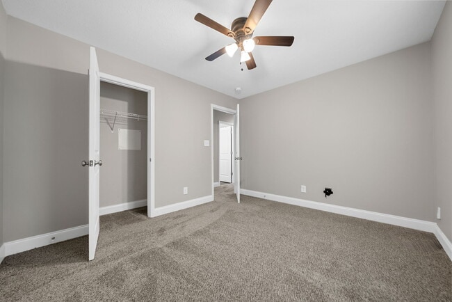 Building Photo - 1725 Rains Rd