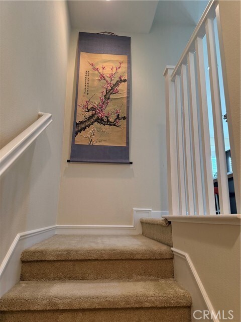 Building Photo - 717 S Azusa Ave