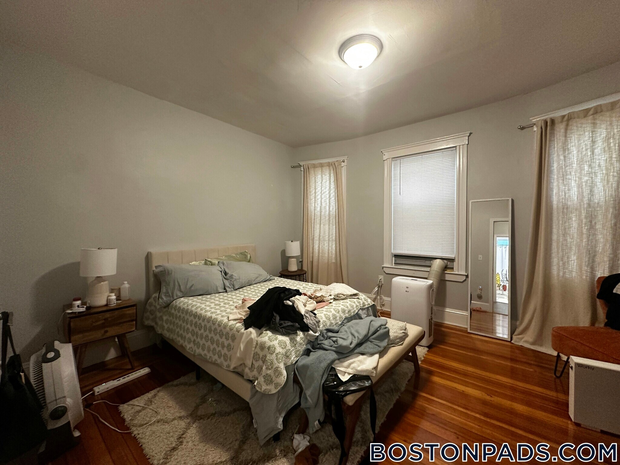 Building Photo - 108 Callender St