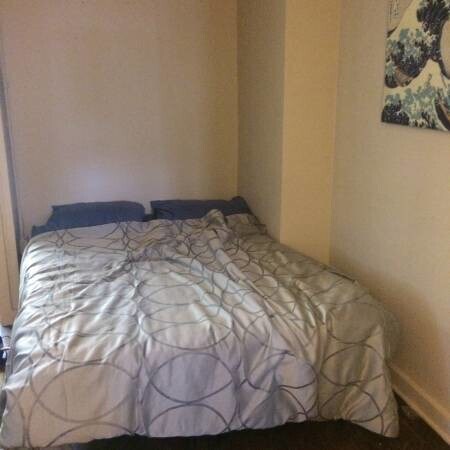 Building Photo - 1616 Clinch