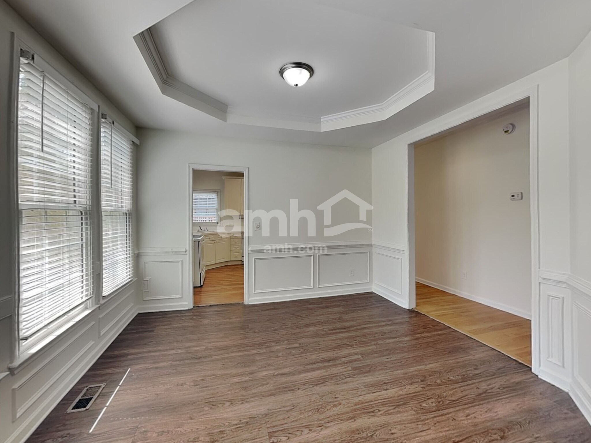 Building Photo - 1555 Brentwood Dr