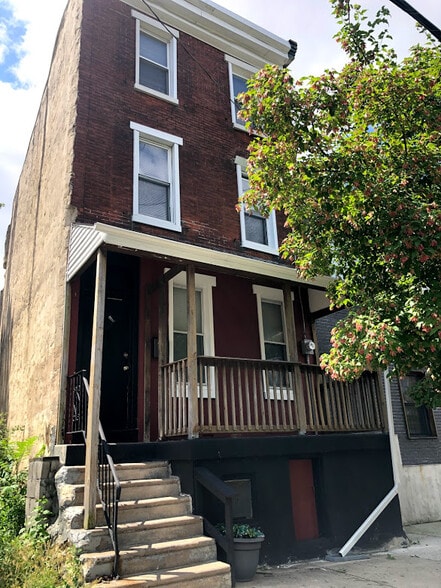 Front - 4224 Powelton Ave
