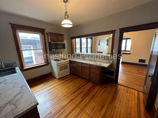 Building Photo - 4947 Arsenal St