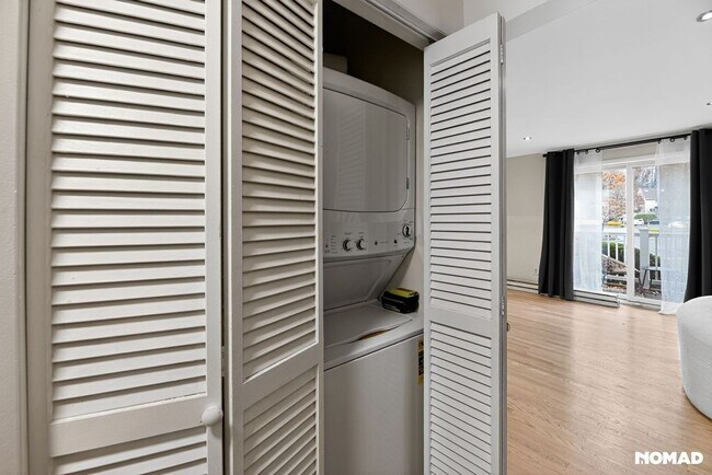 Building Photo - 91 Presidential Dr