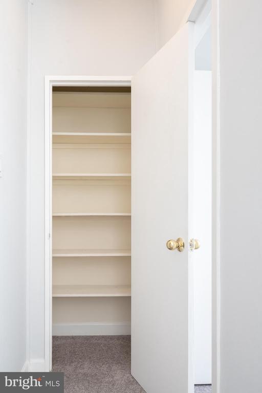 Building Photo - 1021 Arlington Blvd