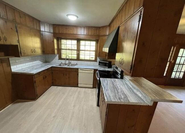 Building Photo - 3307 Wexford Dr