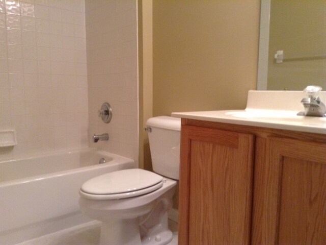 Building Photo - 7970 Trinity Shore Cir