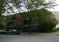2101 Lorraine in Waukegan, IL - Chapa Apartments