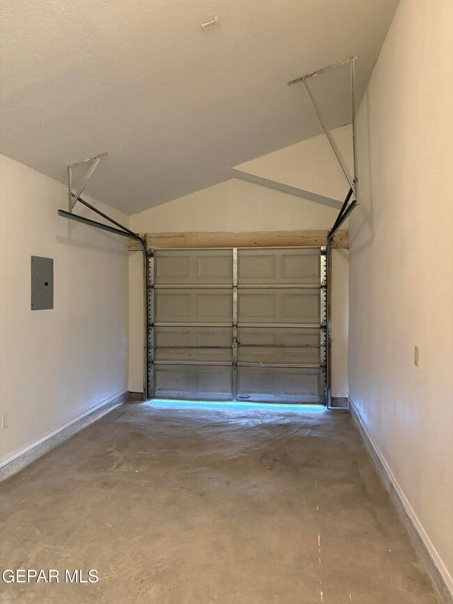 Building Photo - 11812 Kings Arms Ct