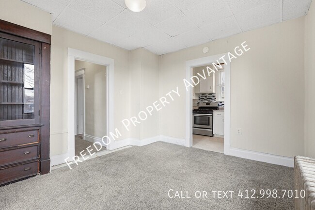 Building Photo - 412 Edgemont St