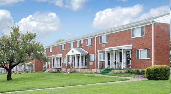 Primary Photo - Concord Court Apartments