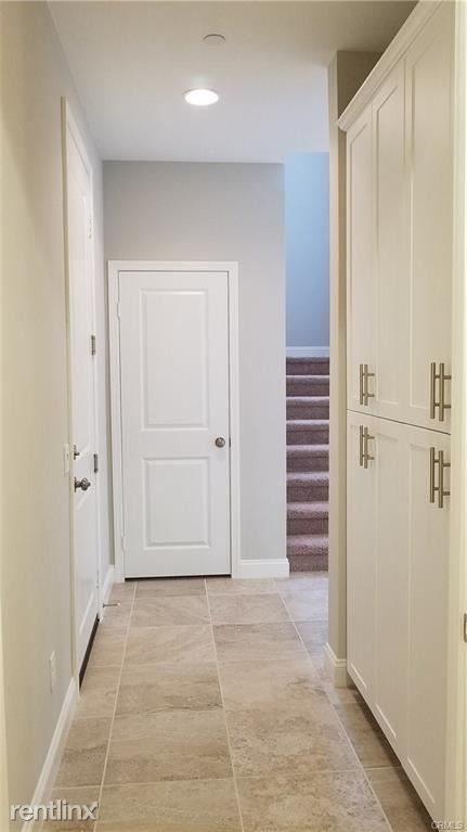 Building Photo - 3 br, 2 bath Townhome - 3248 Edgewood Rd
