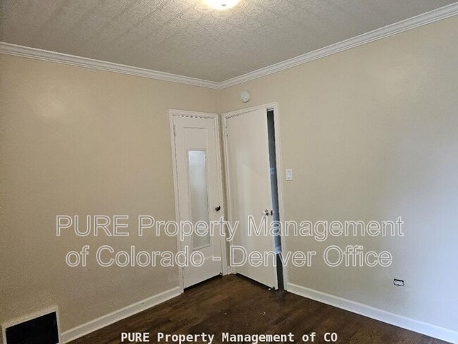 Building Photo - 4001 S Pennsylvania St