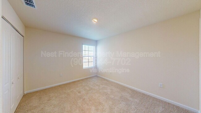 Building Photo - 67 Oarsman Xing Dr