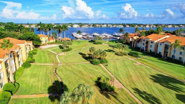 Building Photo - 107 Yacht Club Way