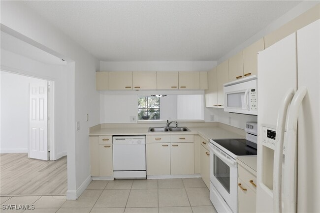 Building Photo - 7762 Jewel Ln