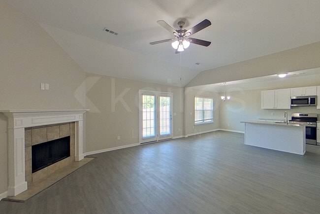 Building Photo - 724 Park Ln