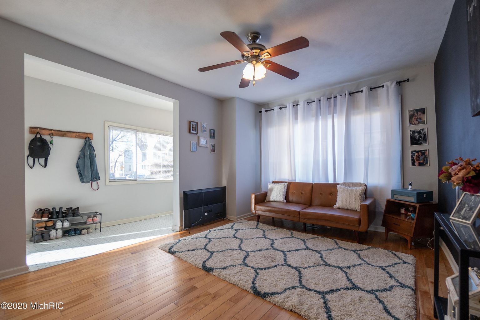 Building Photo - 416 5th St NW