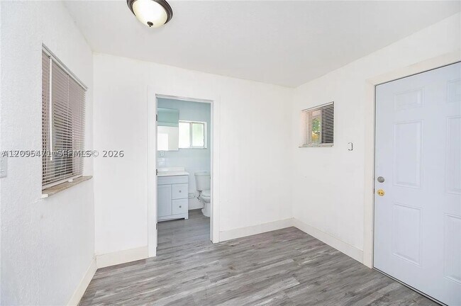 Building Photo - 11950 SW 182nd Terrace