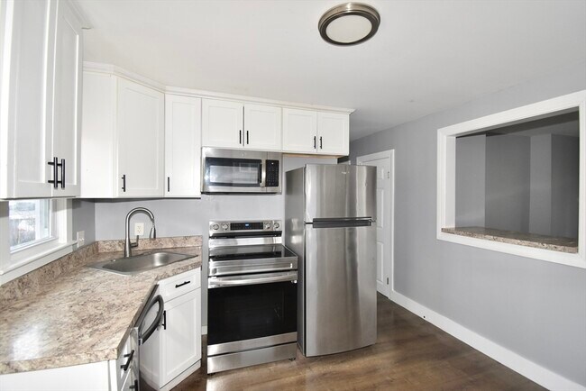 Building Photo - 153 Bosworth St